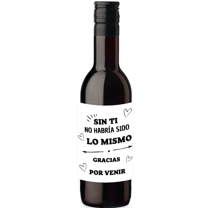 Vinho com adesivo de agradecimento para detalhes do evento