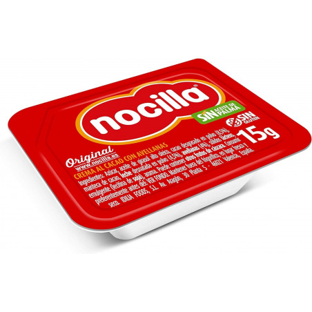 Nocilla mini 15 gr com colher de biscoito em saco transparente com adesivo personalizado de halloween para detalhes