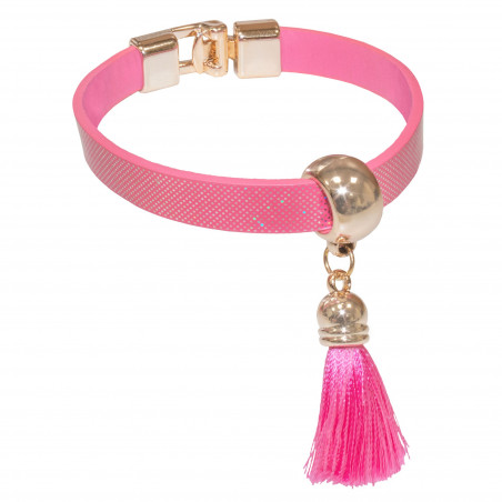 Pulseira rosa com borla em bolsa de tecido a condizer com adesivo personalizado para batizados