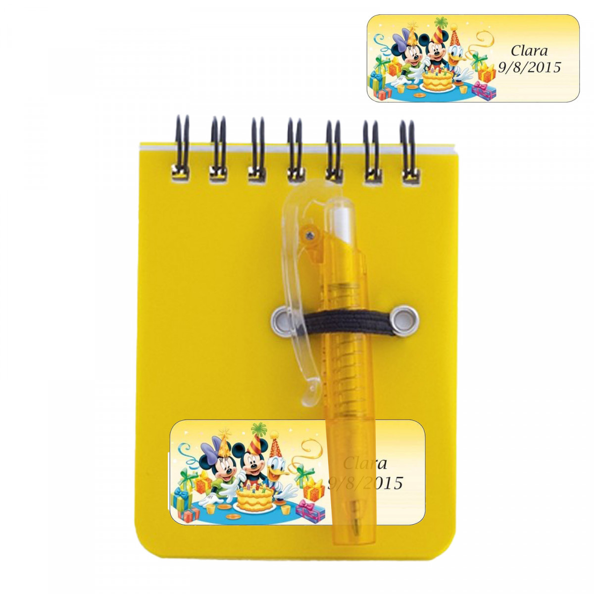 Caderno personalizado com caneta combinando com adesivo do mickey e amigos para aniversário